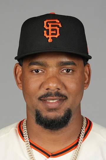 右の大砲エンカーナシオンにNPB3球団が興味 28歳強肩外野手 ジャイアンツを戦力外→10日にFA 海外記者が伝える