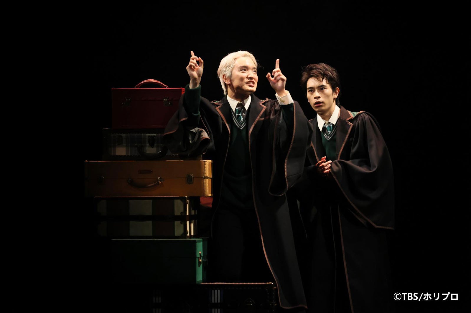舞台「ハリー・ポッターと呪いの子」より（提供写真）