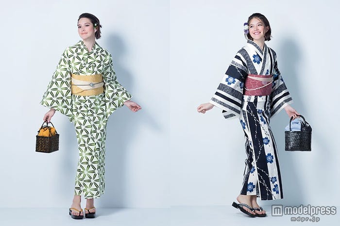 左から「笹麻の葉」(ゆかたのみ税込 10,584円)、「桜流し」(ゆかたのみ税込 10,584円)