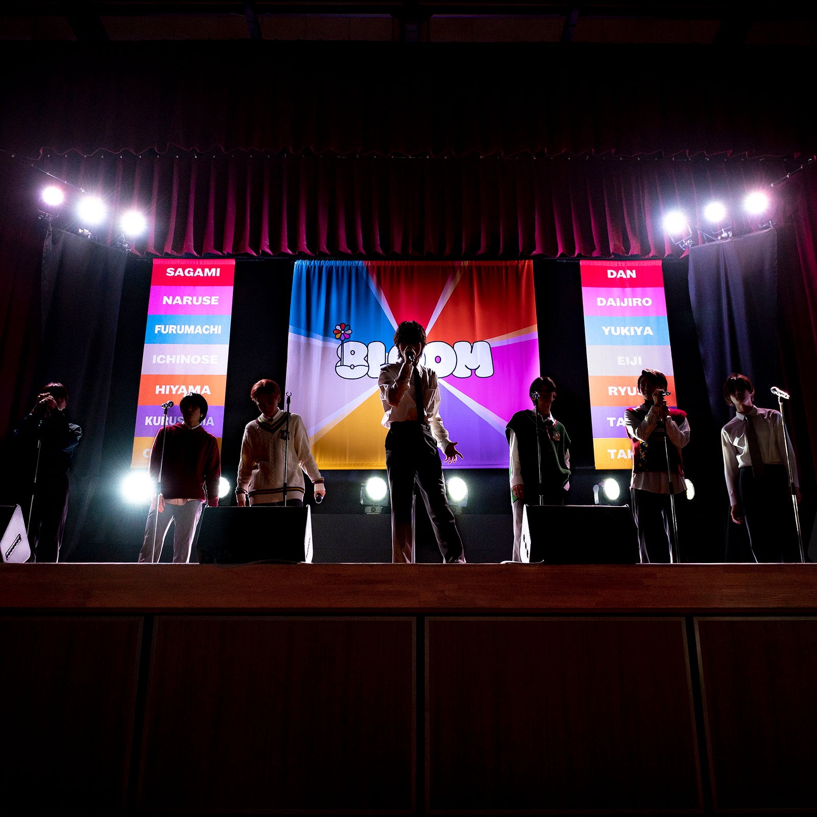 「君の花になる」8LOOM、4thシングル「HIKARI」配信決定 ジャケット写真も公開