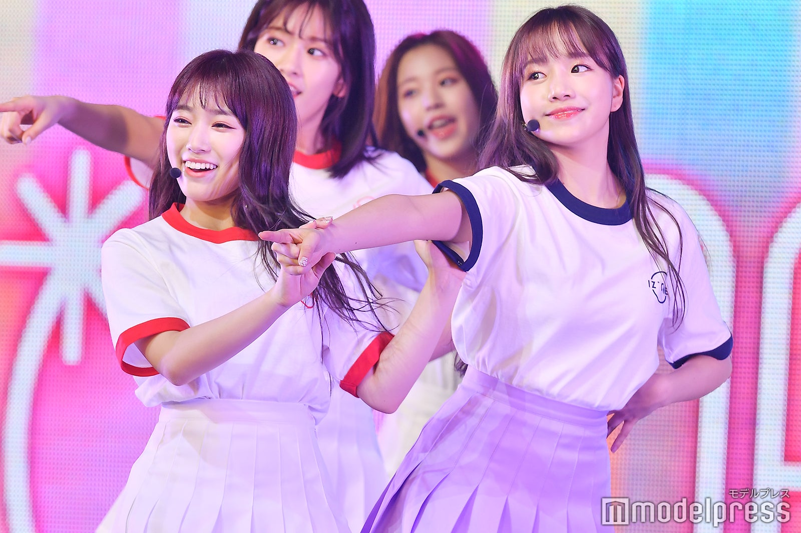 矢吹奈子、チョ・ユリ （C）モデルプレス