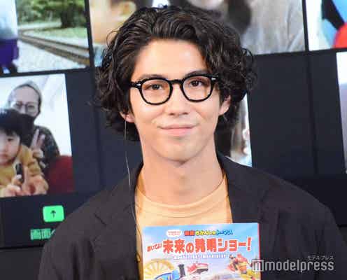 賀来賢人、子どもに絵本読み聞かせ「毎日、3冊読む習慣がある」