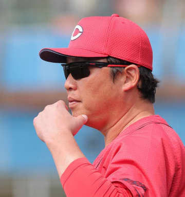 広島・新井監督 好調・平川を「これ以上言いようがない」絶賛も「斉藤？ストライクが入らないのは勝負にならない」