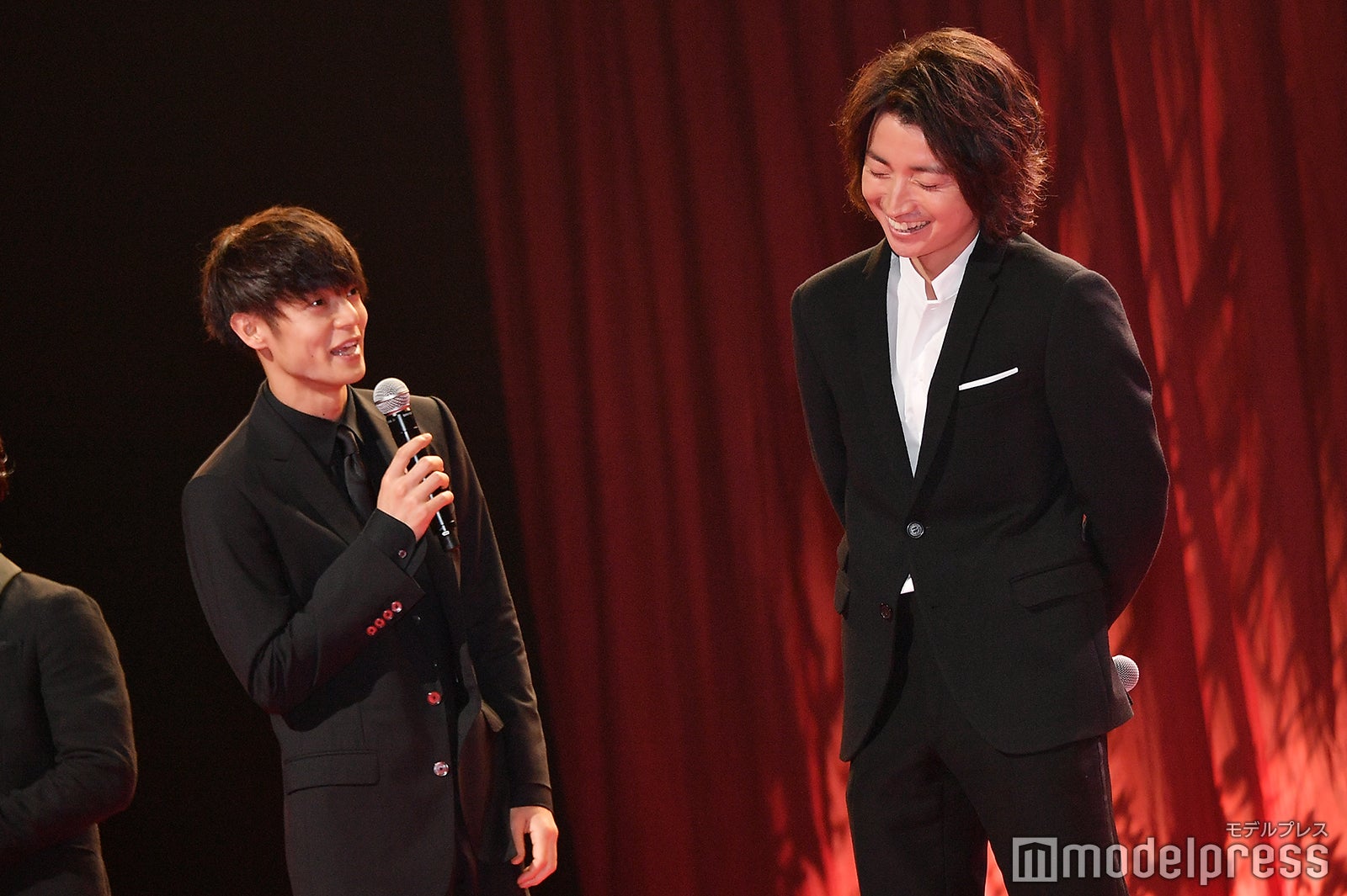 窪田正孝、藤原竜也 （C）モデルプレス