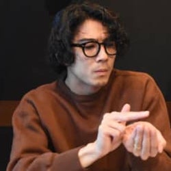 賀来賢人 文化祭の思い出を語る「映画を作って、ビラ配りまくって…」