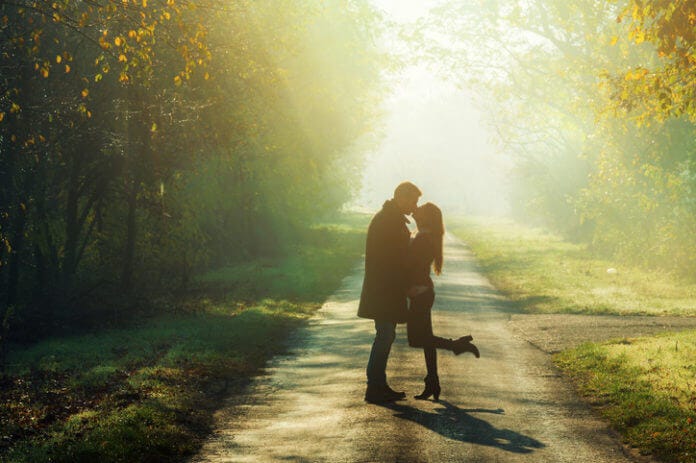 彼が喜ぶキスを見つけよう