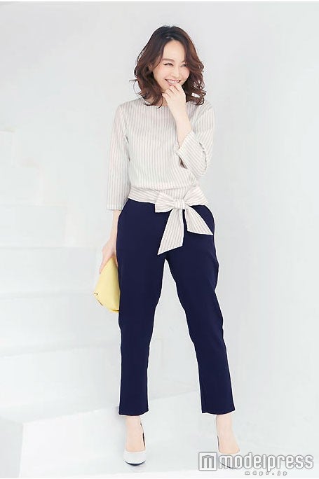 ストライプバルーンブラウストップス「神戸レタス」2,790円（税込）／画像提供：神戸レタス