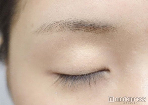一重女子の眉メイク 目の形別で見る Ok眉 と Ng眉 モデルプレス 一重女子の眉メイク 目の形別で見る Ok眉 と Ng眉 モデルプレス