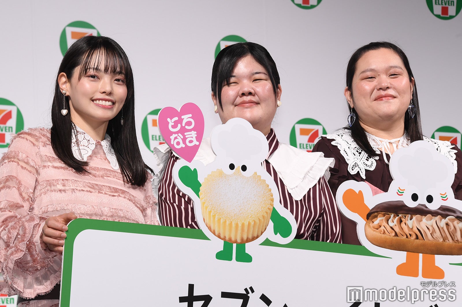 （左から）きりやはるか、あんり、田辺智加／ぼる塾（C）モデルプレス