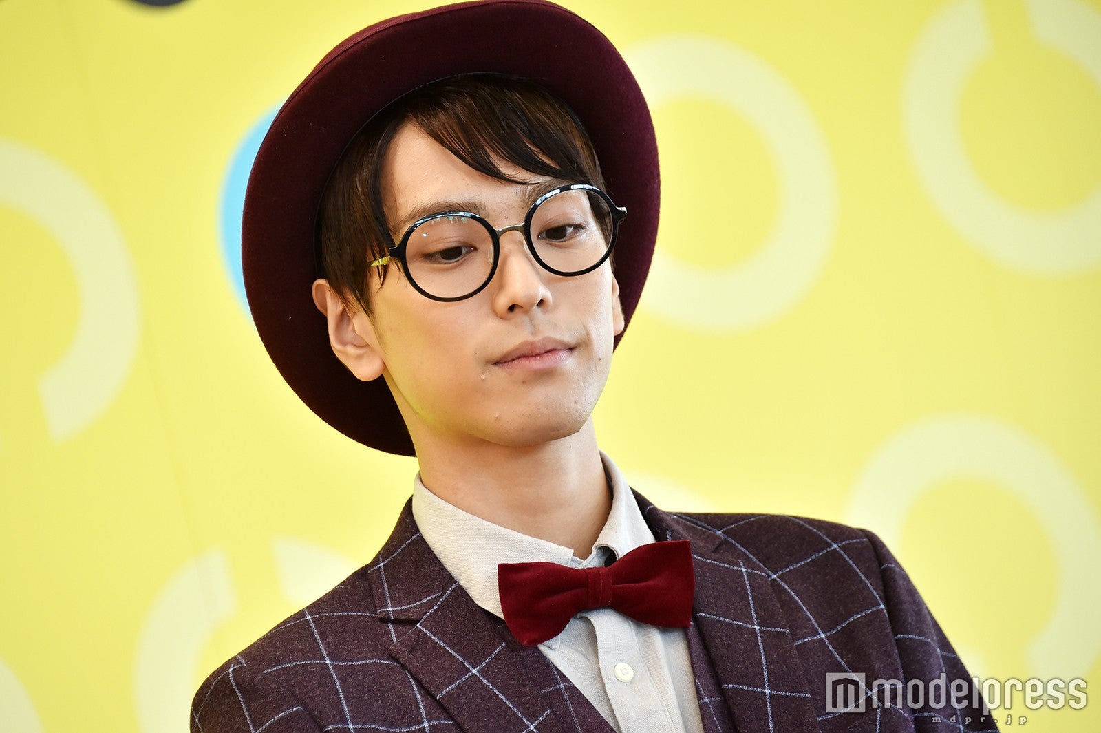 黒羽麻璃央（C）モデルプレス