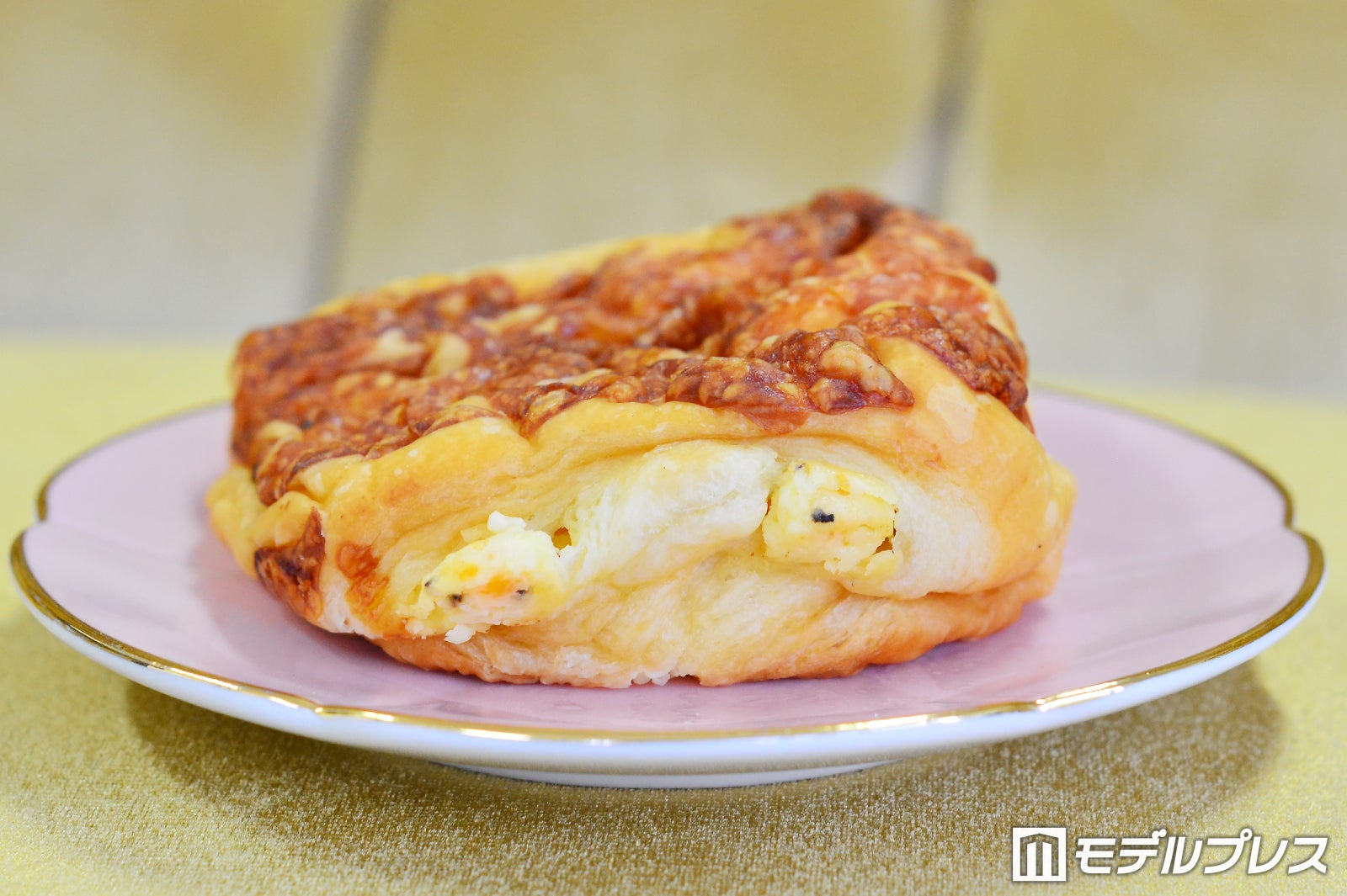 も～っちり食感チーズパン（C）モデルプレス