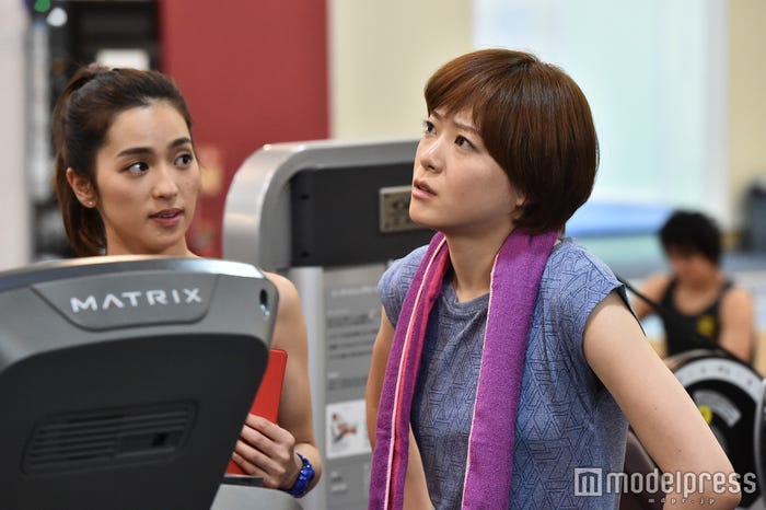 中村アン、上野樹里「家族ノカタチ」第4話場面カット/画像提供:TBS