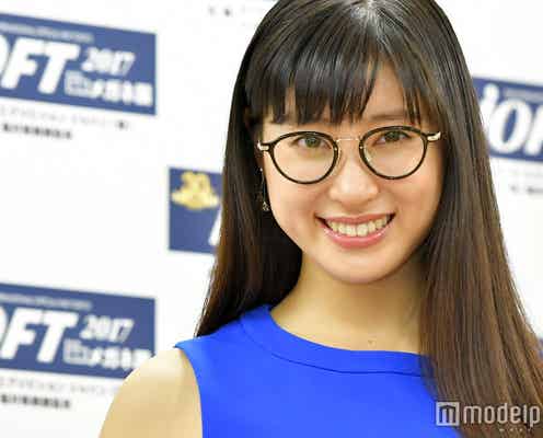 土屋太鳳、プライベートで愛してきた“心強い相棒”とは 節目となった役柄も明かす<第30回 日本メガネベストドレッサー賞>