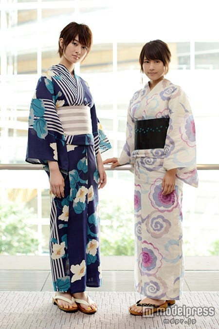 (左より)高月彩良、有村架純