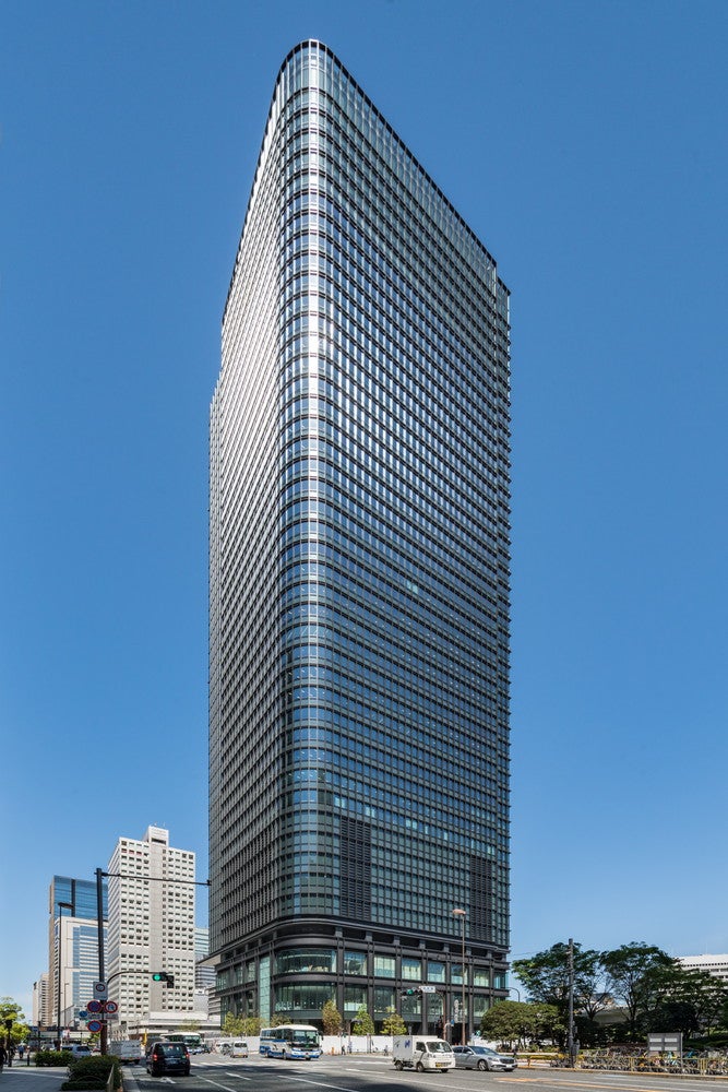 建物外観（南東より）／撮影：川澄・小林研二写真事務所