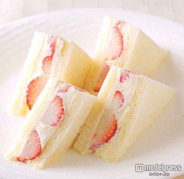 話題のマスカルポーネチーズを使った「いちごサンド」も登場