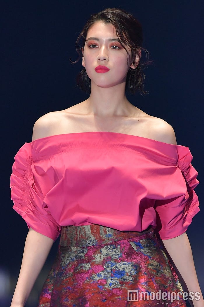 三吉彩花(C)モデルプレス