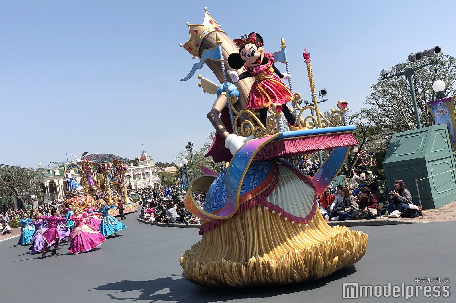 ミニーマウス／パレード「ドリーミング・アップ！」（C）モデルプレス（C）Disney