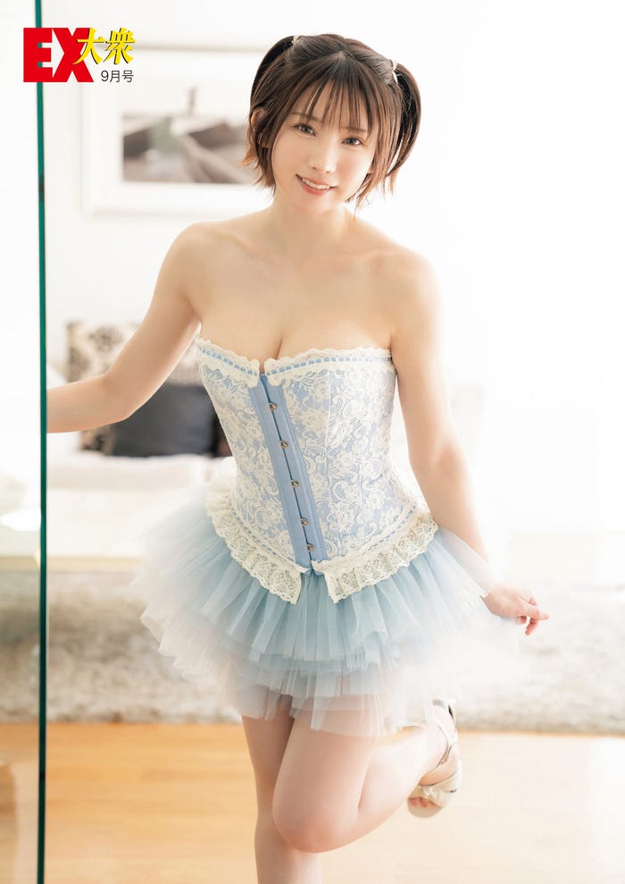 えなこ(C)双葉社・撮影/小池伸一郎