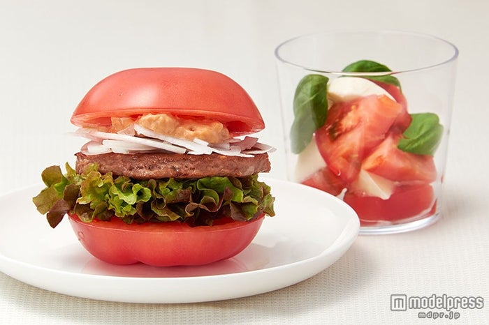 「とま実バーガーセット オリーブオイル&バルサミコ酢ドレッシング」¥880(大崎店限定)