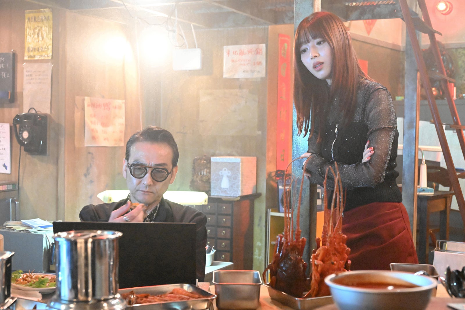 吹越満、白石聖（C）日本テレビ