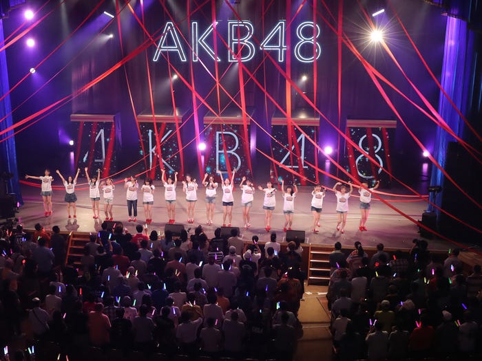 「AKB48全国ツアー2019~楽しいばかりがAKB!~」大阪・NHK大阪ホール(C)AKS