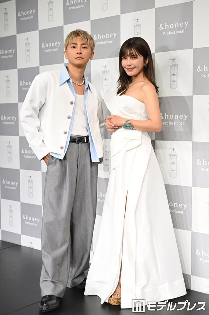 與真司郎、宇野実彩子(C)モデルプレス