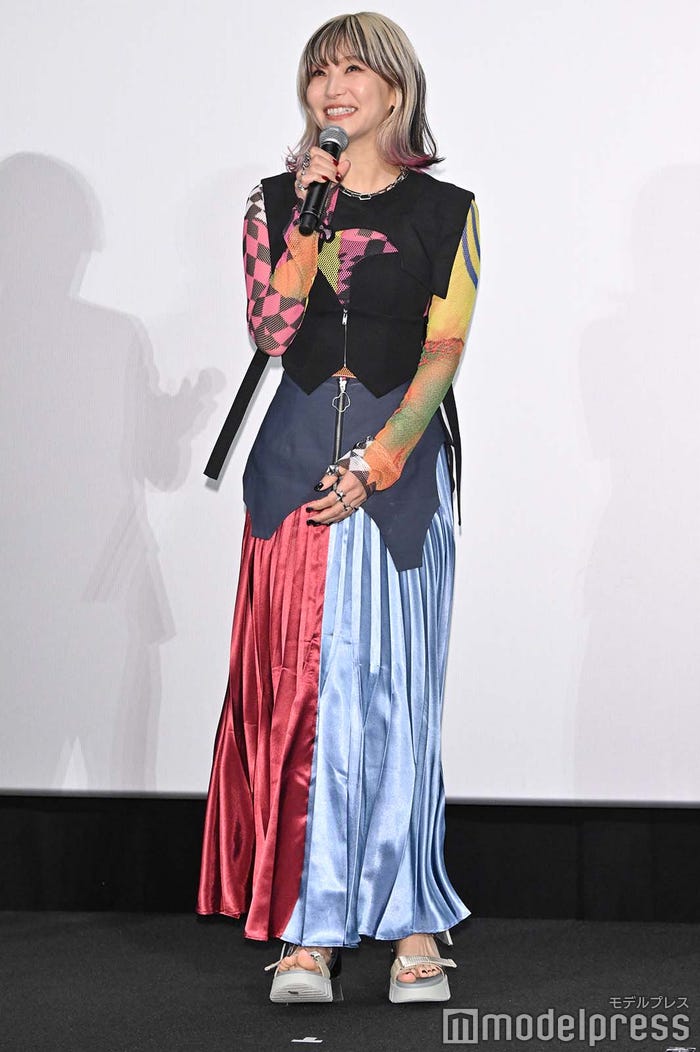 サプライズ登場したLiSA(C)モデルプレス