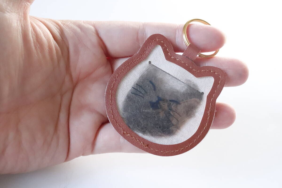セリアの猫の毛チャームの使用例