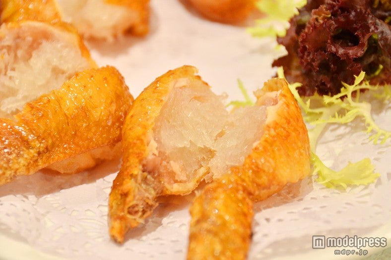 パリパリの手羽先にツバメの巣が