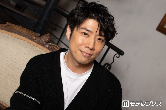 「バチェラー4」黄皓、秋倉諒子と正式に離婚「自らの未熟さを痛感」 女子大生お持ち帰り・パパ活報道などは否定