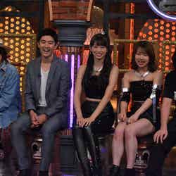 （左から）清春、藤巻亮太、牧野真莉愛、石田亜佑美、R‐指定（C）日本テレビ