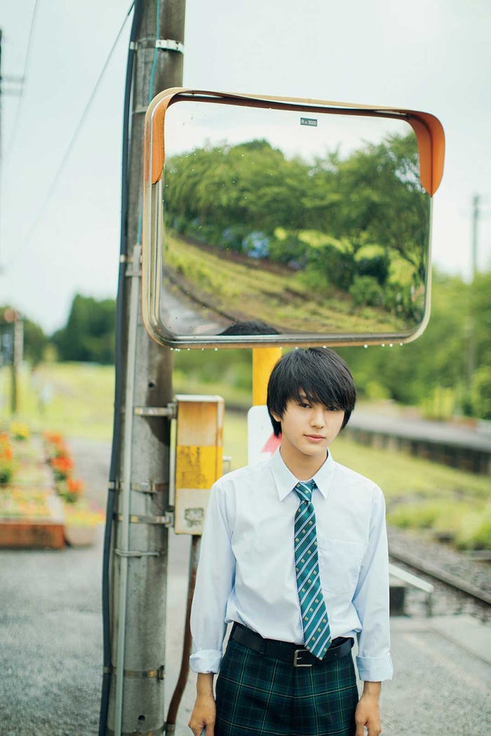 荒木飛羽 1st写真集「15」(C)東京ニュース通信社