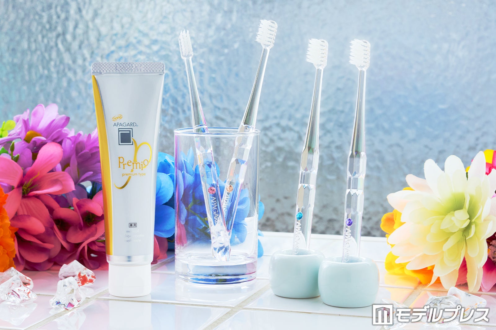 アパガードクリスタル歯ブラシ（C）モデルプレス