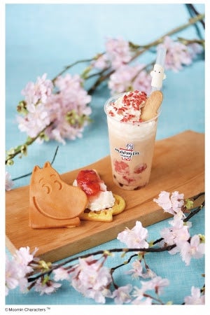 さくらミルクティークリーム556円（税別）、ムーミンワッフルさくらもちクリーム333円（税別）／画像提供：ベネリック