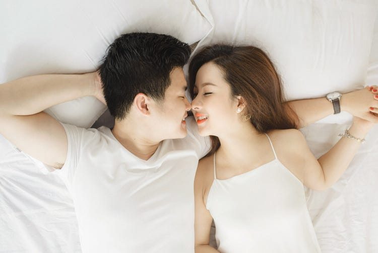 画像2 4 男性がキスしたくなっちゃう瞬間4つ 友達なのに思わず モデルプレス 画像2 4 男性がキスしたくなっちゃう瞬間4つ 友達なのに思わず モデルプレス