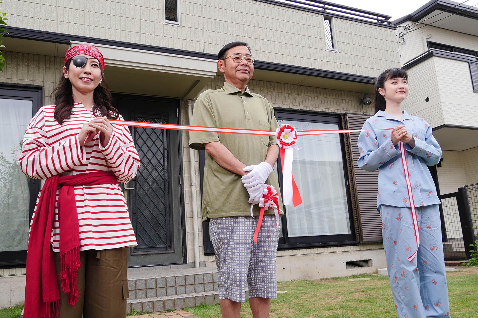 三石琴乃、田口浩正、松崎未夢（C）フジテレビ