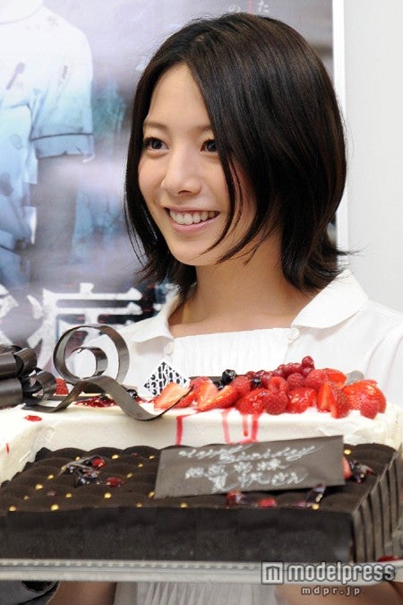 夏帆、ナース姿で初体験　