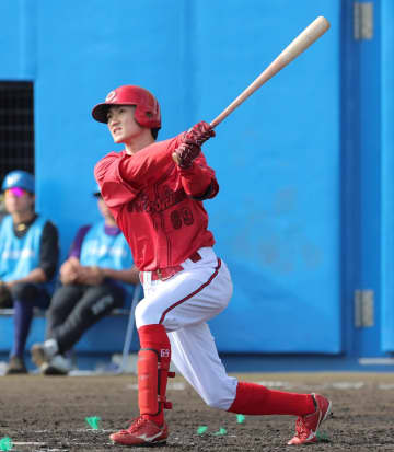 新井監督が伏兵の一発に驚き「びっくりしたよ」現ドラ加入の辰見が2ラン OP戦今年初勝利