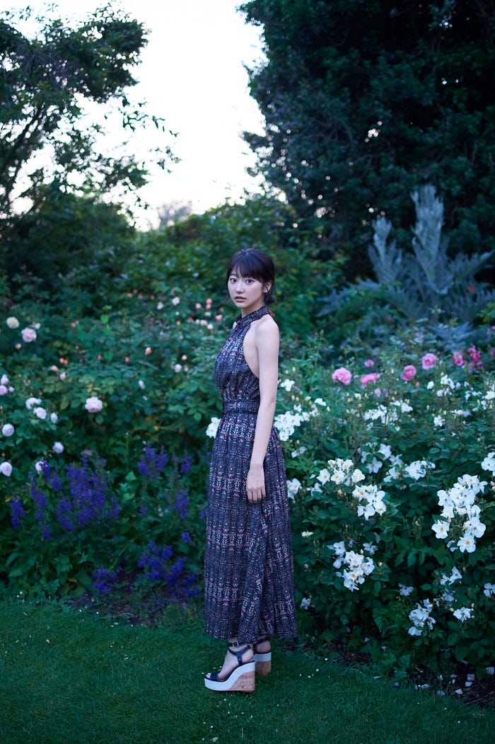 武田玲奈フォトブック「タビレナ trip2」(仮)(東京ニュース通信社刊)