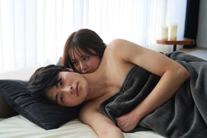 岐洲匠、奥仲麻琴「ももいろ あんずいろ さくらいろ」 場面写真 (写真提供:ABCテレビ)