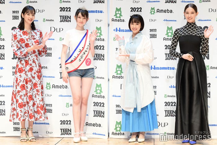 新川優愛、石川花さん、平祐奈、トラウデン直美(C)モデルプレス