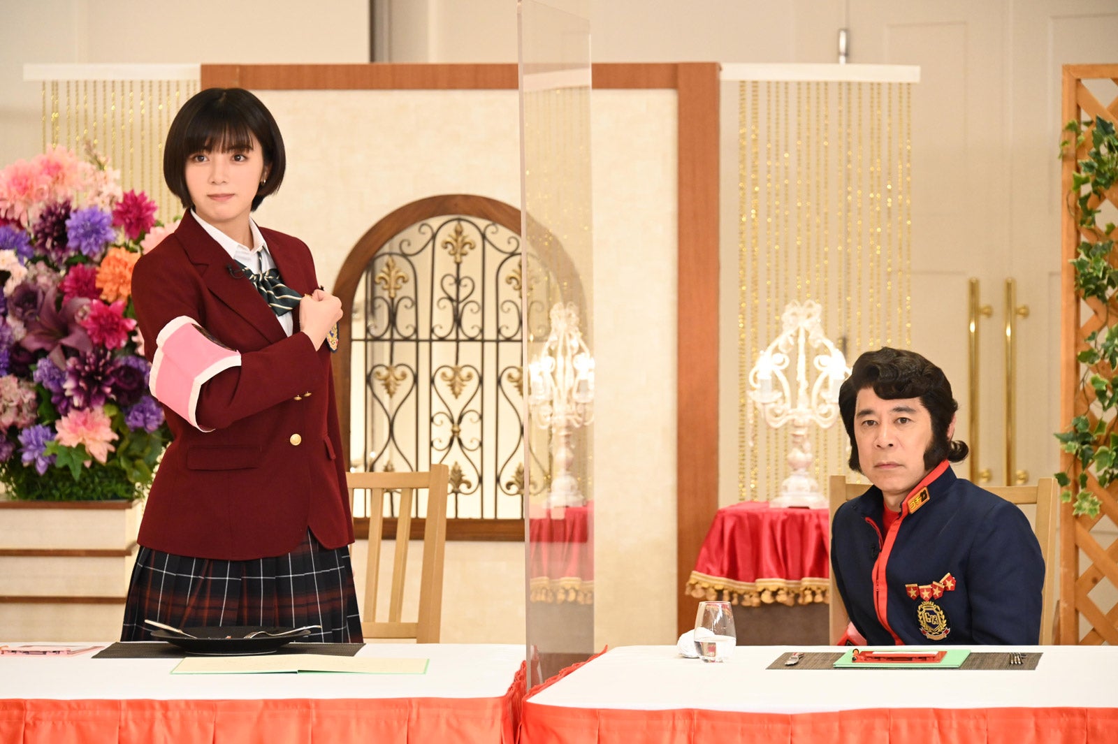 池田エライザ、岡村隆史（C）日本テレビ