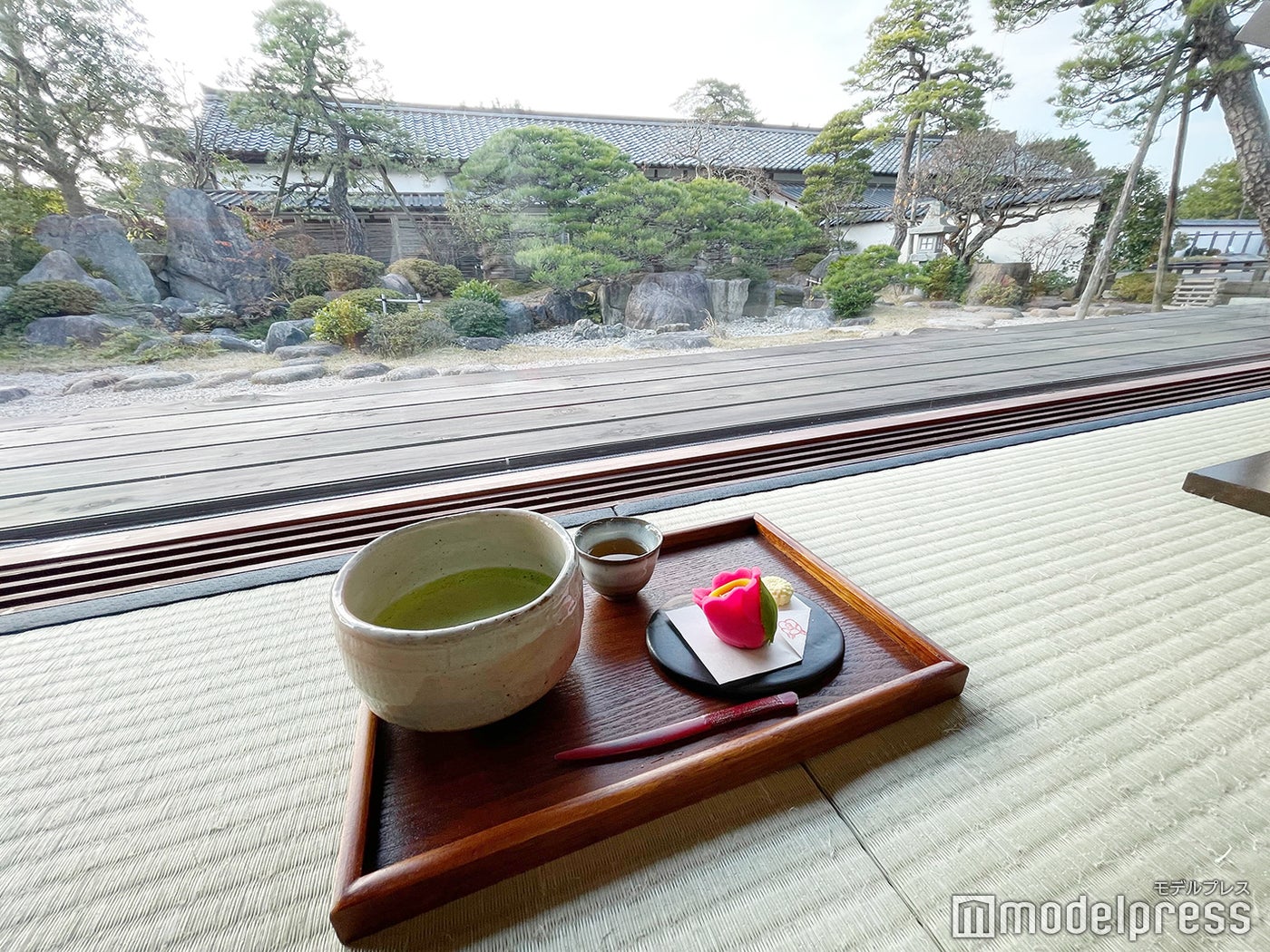 「松江歴史館」内の、和菓子と庭園を楽しめる茶房「喫茶きはる」（C）モデルプレス