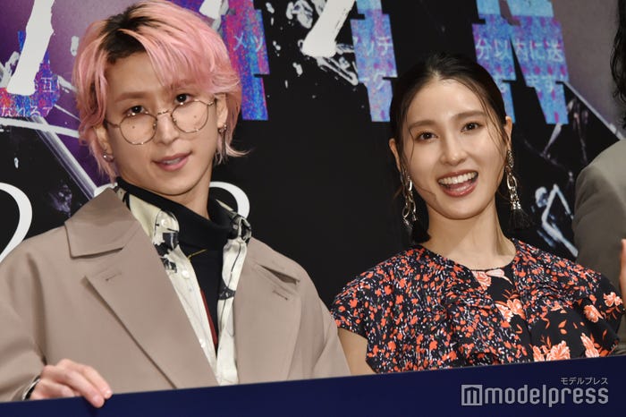 イケボでバレンタインの思い出を話す佐久間大介、凍えながらチョコを作っていた土屋太鳳(C)モデルプレス