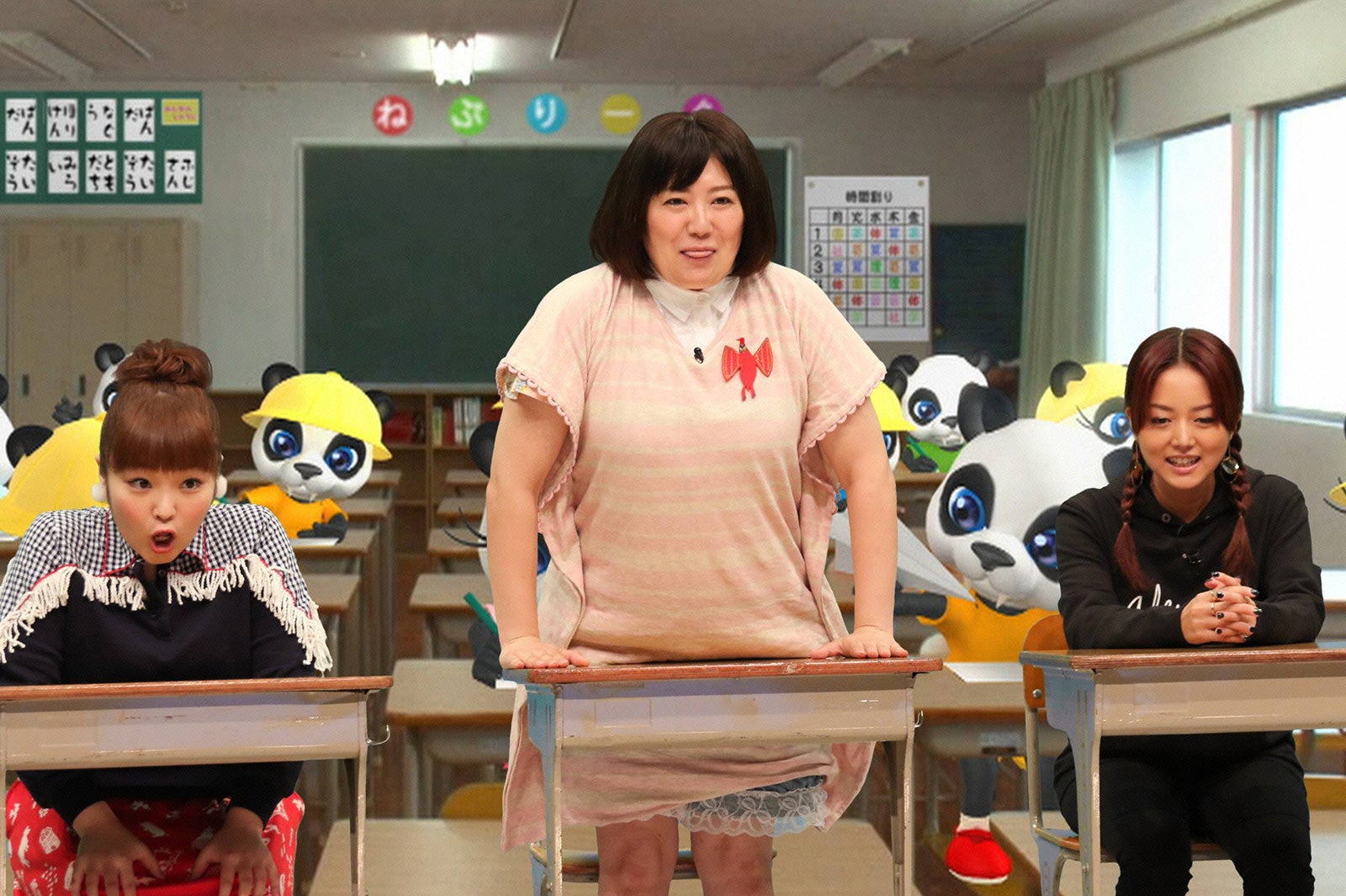 （左から）柳原可奈子、黒沢かずこ、祐真キキ（C）フジテレビ