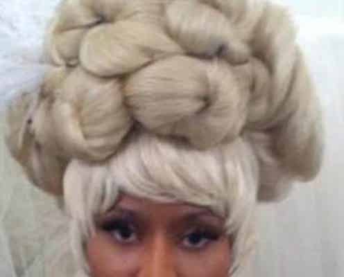 ニッキー・ミナージュのド迫力トップレス