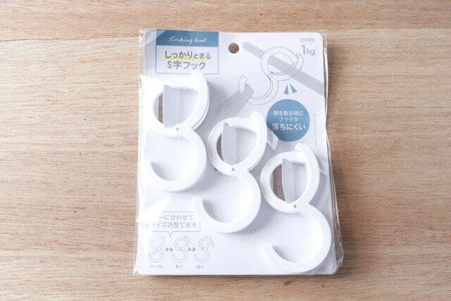 ダイソー しっかりとまるS字フック パッケージ ダイソー しっかりとまるS字フック パッケージ