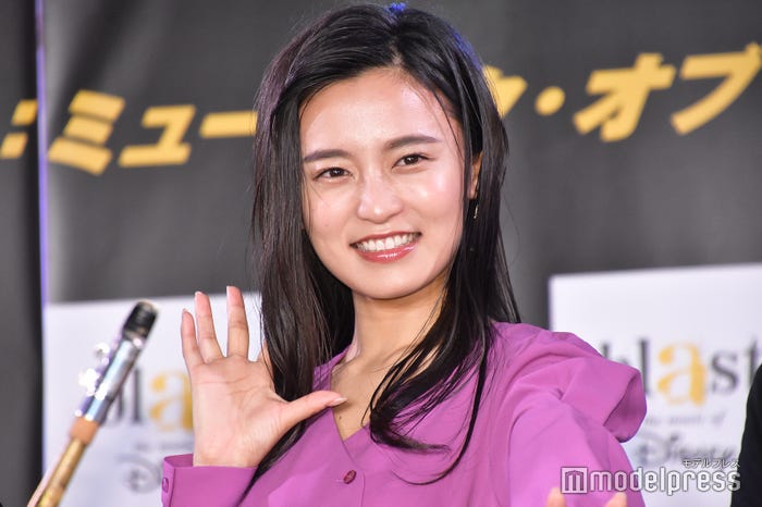 菊地亜美撮影の小島瑠璃子が可愛いと話題 悔しいけど可愛いから載せる モデルプレス 菊地亜美撮影の小島瑠璃子が可愛いと話題 悔しいけど可愛いから載せる モデルプレス