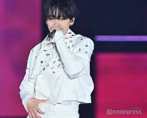 Ryubi Miyase(宮世琉弥)「ガルアワ」オリジナルバージョンパフォーマンス 給水タイムに疑問も「どういう意図で悲鳴を上げてくださってるんですか?」【GirlsAward 2024AW】